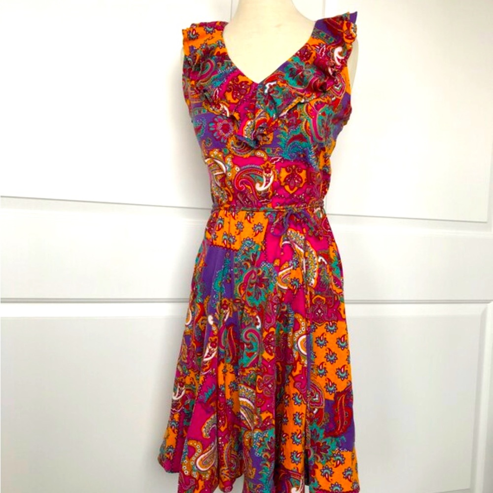 Classic summer paisley pattern dress by Ralph Lauren. L